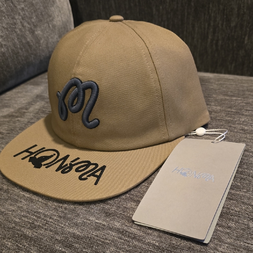 HONMA Men's Tan Embroidered Snapback Hat